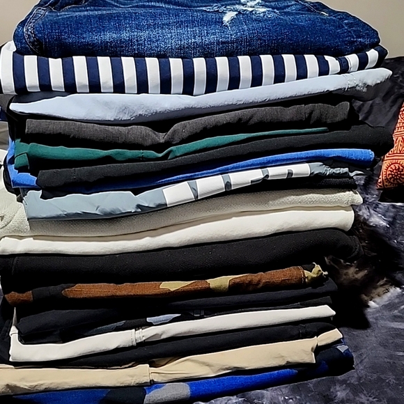 19 shorts show me yours best offers I'm open